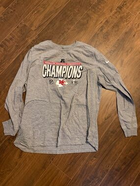 Nike Gray Heather The Nike Tee Short Sleeve Shirt